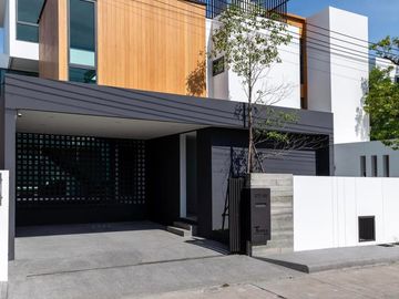 Luxury Modern Pool villa for sale in Jedyod, Fully furnished