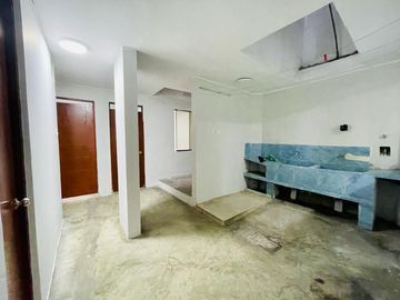 Vendo Casa De 3 Pisos+ Azotea En Asent. Humano 10 De Octubre