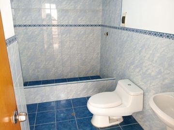 Venta De Amplia Casa Urb San Isidro I Etapa (GAPONTE)
