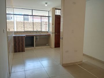 Venta De Amplia Casa Urb San Isidro I Etapa (GAPONTE)
