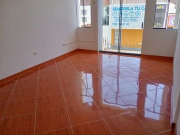 Venta De Amplia Casa Urb San Isidro I Etapa (GAPONTE)