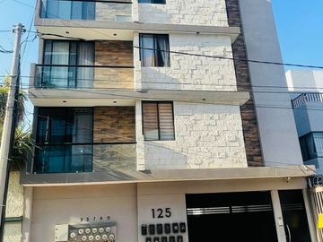 Departamento en venta a un costado de Plaza Tangamanga
