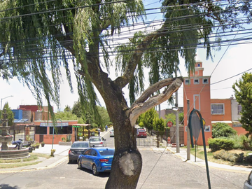 CASA DE RECUPERACIÓN BANCARIA EN CALLE AZALEAS, FRACC. SANTA CLARA, LERMA, EDO MEX. ¡NO SE ACEPTAN CRÉDITOS!
