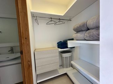 Venta Lujosa Finca Lago Calima con Acceso directo al Lago (Muelle Privado)