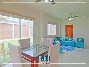 En venta: Casa Playera con Amplio Patio en San Jacinto