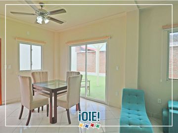 En venta: Casa Playera con Amplio Patio en San Jacinto