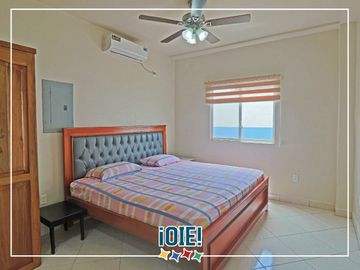 En venta: Casa Playera con Amplio Patio en San Jacinto