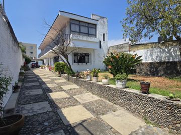VENTA en Cuernavaca, Morelos. ACAPANTZINGO