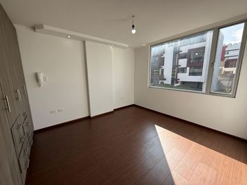 Departemanto en Venta en Jardines de Amagasí, cerca Megakiwi, Eloy alfaro, Embajada amerciana