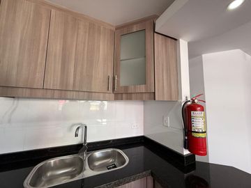 Departemanto en Venta en Jardines de Amagasí, cerca Megakiwi, Eloy alfaro, Embajada amerciana