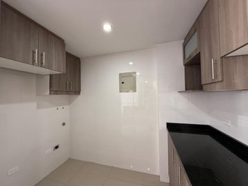 Departemanto en Venta en Jardines de Amagasí, cerca Megakiwi, Eloy alfaro, Embajada amerciana