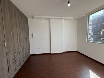Departemanto en Venta en Jardines de Amagasí, cerca Megakiwi, Eloy alfaro, Embajada amerciana