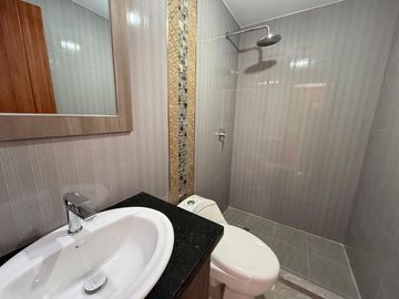 Departemanto en Venta en Jardines de Amagasí, cerca Megakiwi, Eloy alfaro, Embajada amerciana