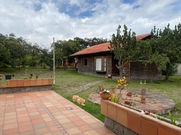 Guayllabamba El Quinche CASA QUINTA DE VENTA