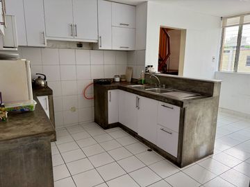 DUPLEX EN VENTA FRENTE A PARQUE, URB ALBORADA, SURCO