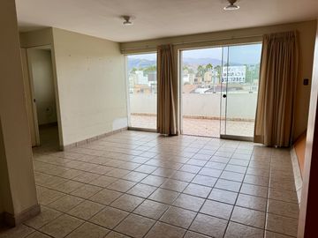 DUPLEX EN VENTA FRENTE A PARQUE, URB ALBORADA, SURCO