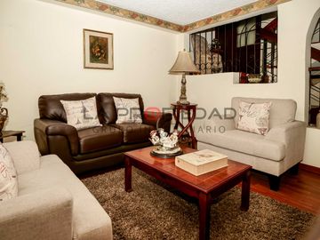 Casa en Venta Av. Luis Tufiño