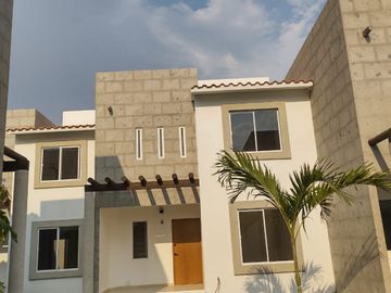 Venta de casa en condominio Cuernavaca