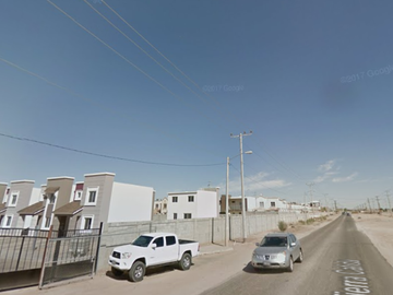 Casa en Remate-(65% Debajo De Su Valor Comercial, Solo Recursos Propios)-SIERRA DE BAZA, URBI VILLA DEL CEDRO JUAREZ-SK10