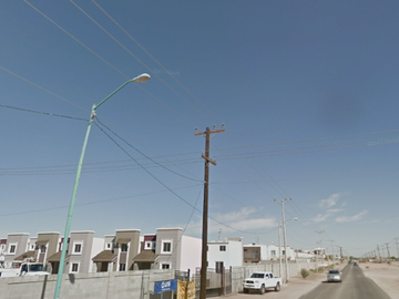 Casa en Remate-(65% Debajo De Su Valor Comercial, Solo Recursos Propios)-SIERRA DE BAZA, URBI VILLA DEL CEDRO JUAREZ-SK10