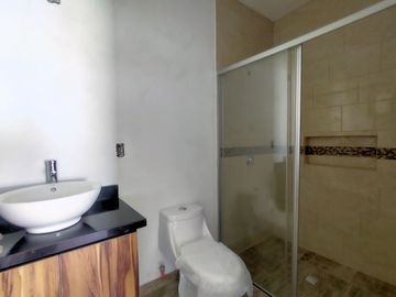 Céntrica casa nueva en Tequisquiapan, 3 rec, 2.5 baños, ¡Super ubicada!