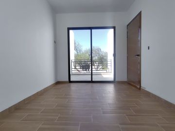 Céntrica casa nueva en Tequisquiapan, 3 rec, 2.5 baños, ¡Super ubicada!