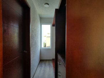 Casa en venta en Tequisquiapan, Club de Golf, Nueva 3 rec. amplia y luminosa