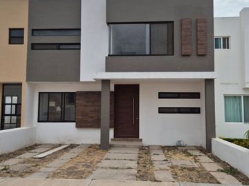 VENTA DE CASA EN FRACCIONAMIENTO BUGAMBILIAS