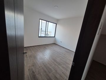 VENTA DE CASA EN FRACCIONAMIENTO BUGAMBILIAS
