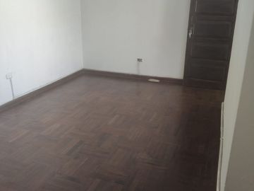 🏡 ¡Gran Oportunidad En El Rímac! 🏡 2Do Piso En Venta - ¡Ideal Para Inversión O Gran Familia! 📍 Urb. Ciudad Y Campo, Rímac 💲 Precio: $122,000 Dólar