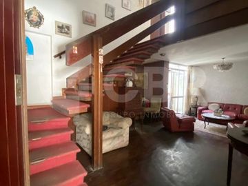 VENTA CASA EN MIRAFLORES