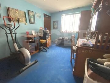 VENTA CASA EN MIRAFLORES