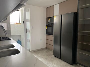 ALQUILO APARTAMENTO AMOBLADO EN EL SECTOR CENTENARIO