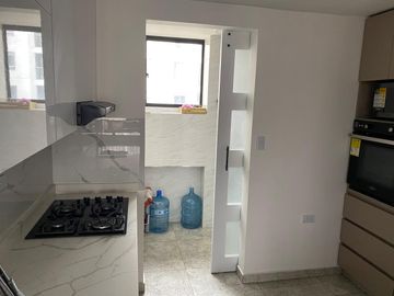 ALQUILO APARTAMENTO AMOBLADO EN EL SECTOR CENTENARIO