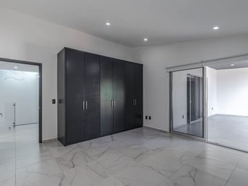 CASA EN VENTA EN FRACCIONAMIENTO EN COLONIA LOMAS DE CORTES A 5 MINUTOS DE VISTA HERMOSA CUERNAVACA