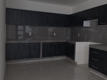 CASA DE 2 NIVELES EN COL GABRIEL TEPEPA