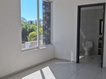 CASA DE 2 NIVELES EN COL GABRIEL TEPEPA