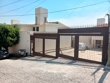 Venta de Casa en Burgos Secc. Casa Blanca, Temixco, Morelos