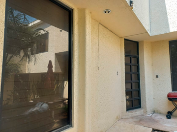 Venta de Casa en Burgos Secc. Casa Blanca, Temixco, Morelos