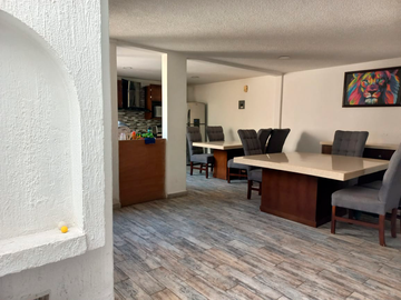 Venta de Casa en Burgos Secc. Casa Blanca, Temixco, Morelos