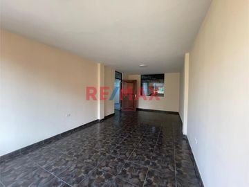 Casa De 03 Pisos En Urb. Los Sauces Con 03 Departamentos En Venta