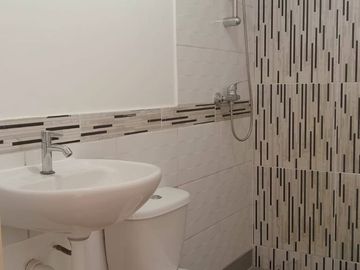 VENTA !! DPTO 3 DORM. 75m2 - CONDOMINIO CERRADO - COMAS