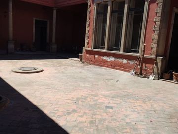 Casa en venta, en el Centro.