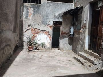 Casa en venta, en el Centro.