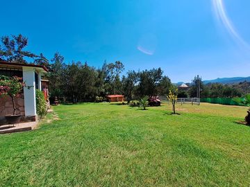 Hermosa Cabaña con Amplio Terreno y amenidades en Venta, en Huasca de Ocampo.