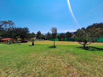 Hermosa Cabaña con Amplio Terreno y amenidades en Venta, en Huasca de Ocampo.