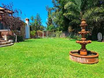 Hermosa Cabaña con Amplio Terreno y amenidades en Venta, en Huasca de Ocampo.