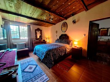Hermosa Cabaña con Amplio Terreno y amenidades en Venta, en Huasca de Ocampo.
