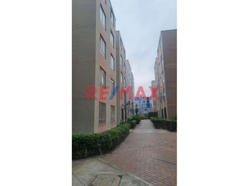 Vendo Departamento En El Cuarto Piso, Zona Exclusiva De Lima Cercado (Frente Al Mtc)