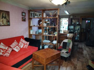 ¡Imperdible oportunidad en Colina! Hermosa Casa en Venta de 2 Pisos en Villa San Andrés 1